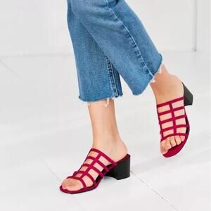 [Urban Outfitters] Fuchsia Pink Faux Suede Caged Lattice Block Heel Mules Sz 10